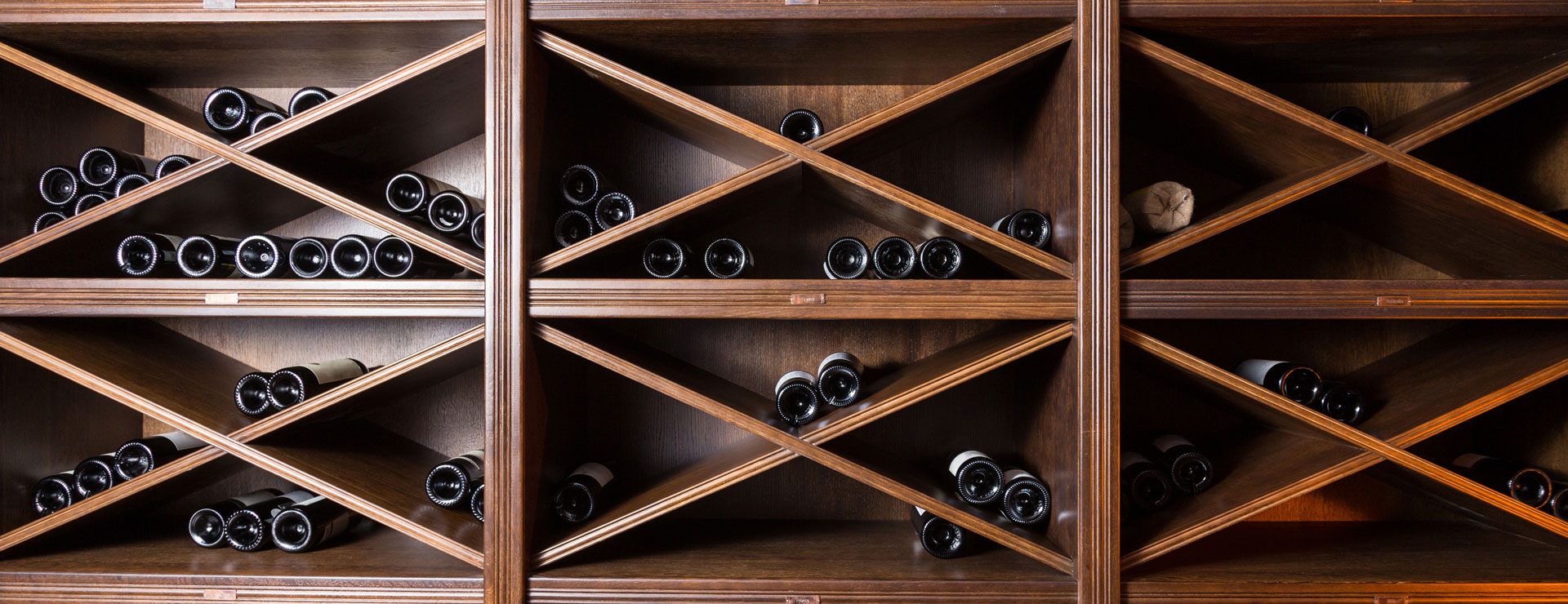 POST-CATALYZED TOPCOATS